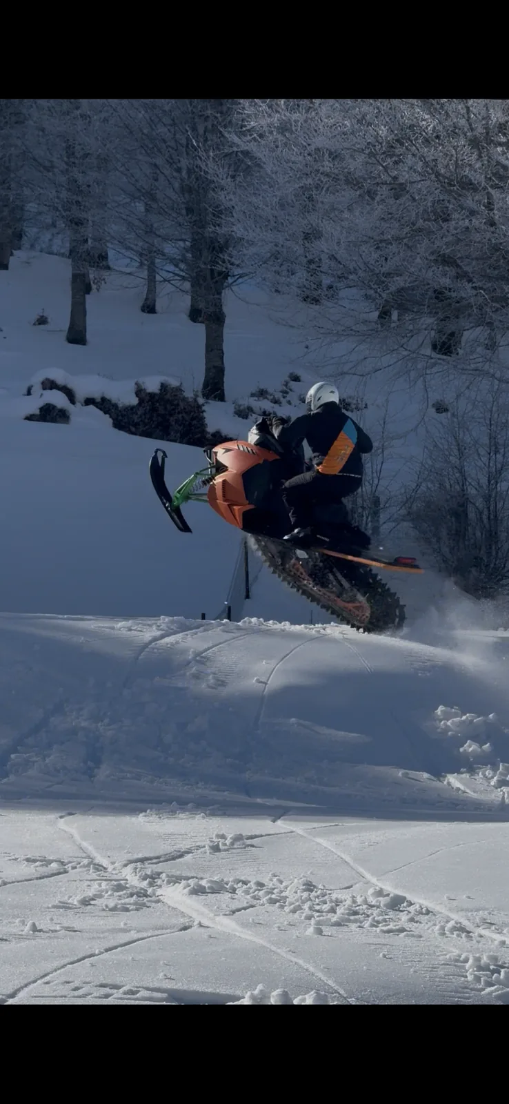 Motor bore në veprim, në borën e Lëpushës